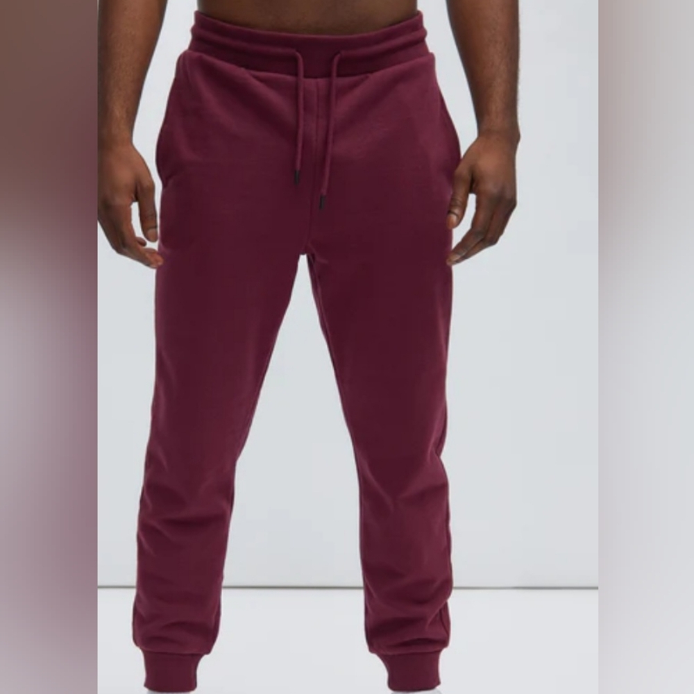 Fashion Nova Men's Tyson Jogger Burgundy Size M